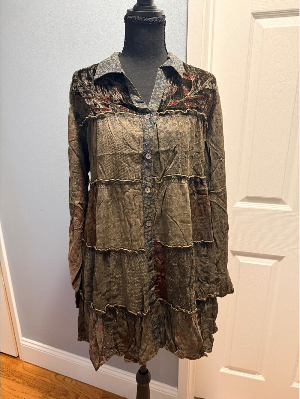 YOUNG THREADS Artisan Embroidered Patchwork Jhabla Shirt Dress Amber NWT Large